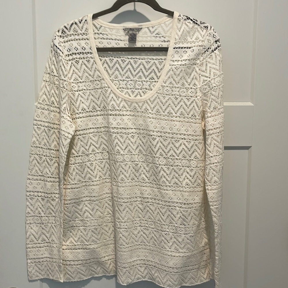 Trending Long sleeve ivory lace top